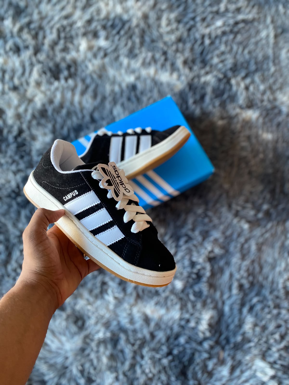 Adidas Campus — Preto & Branco