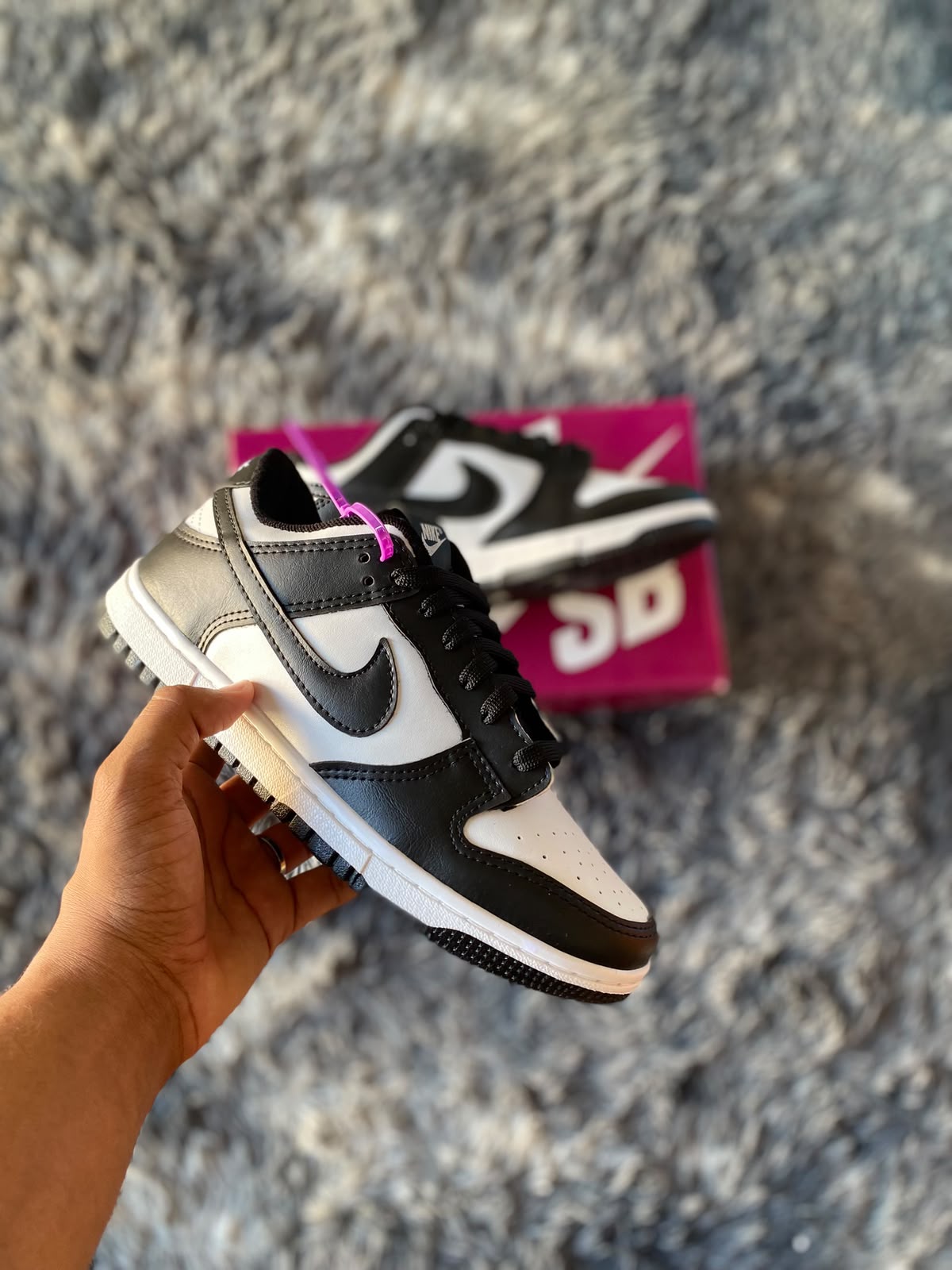 Nike — Preto & Branco